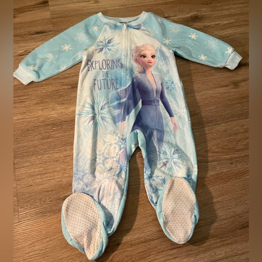 Elsa Sleeper/Footie 2t